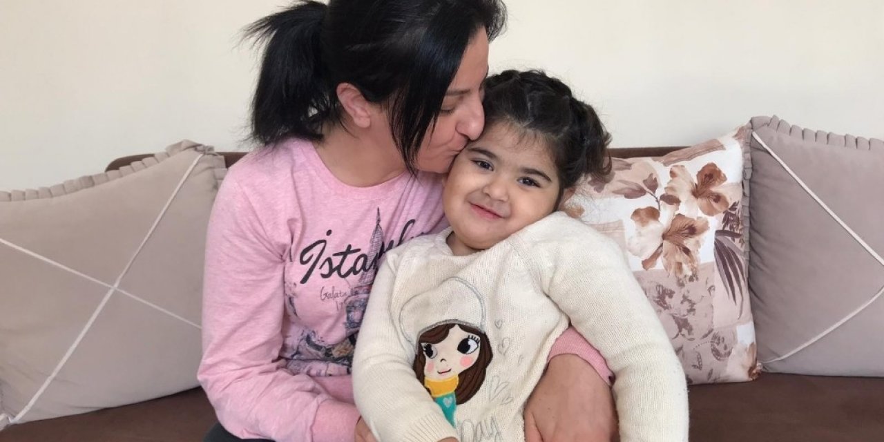 3 Yaşındaki Azra İçin Ailesi Artık Tükendi