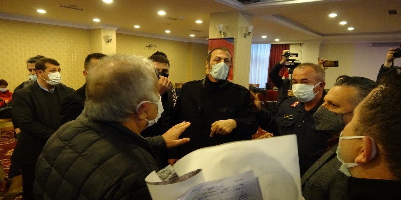 Çed Toplantısında Gergin Anlar