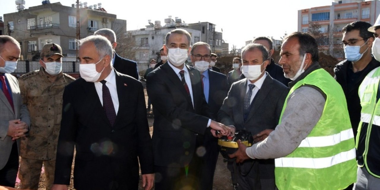 24 Derslikli İlkokulunun Temeli Dualarla Atıldı