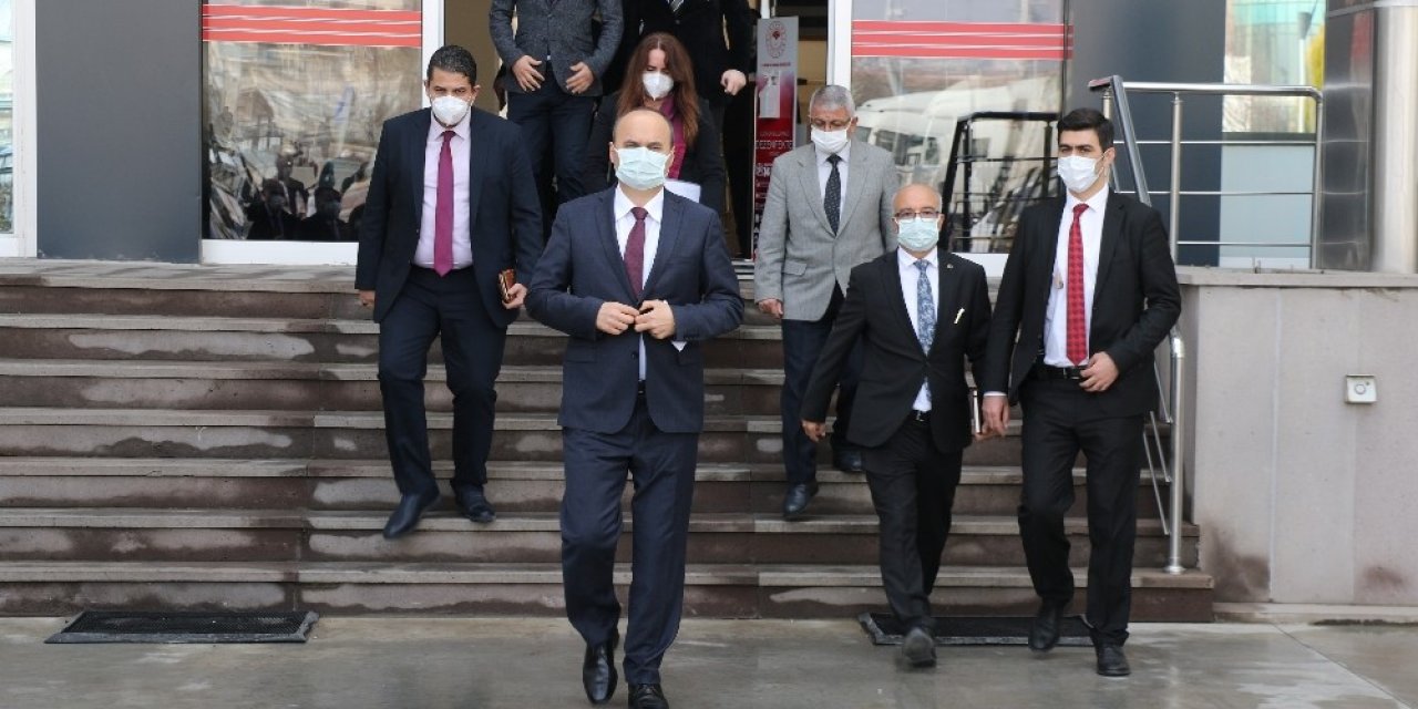 ‘o’ İlin Valisinden Dikkat Çekici Sosyal İzolasyon Vurgusu