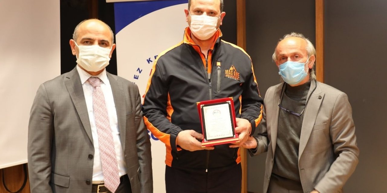 Başkan Söğüt Afet Gönüllüleriyle Buluştu