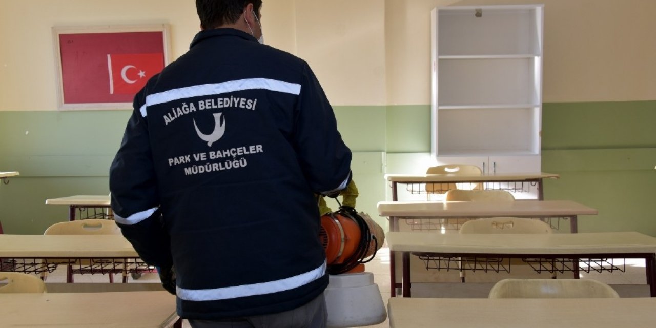 Aliağa’daki Okullar Dezenfekte Ediliyor