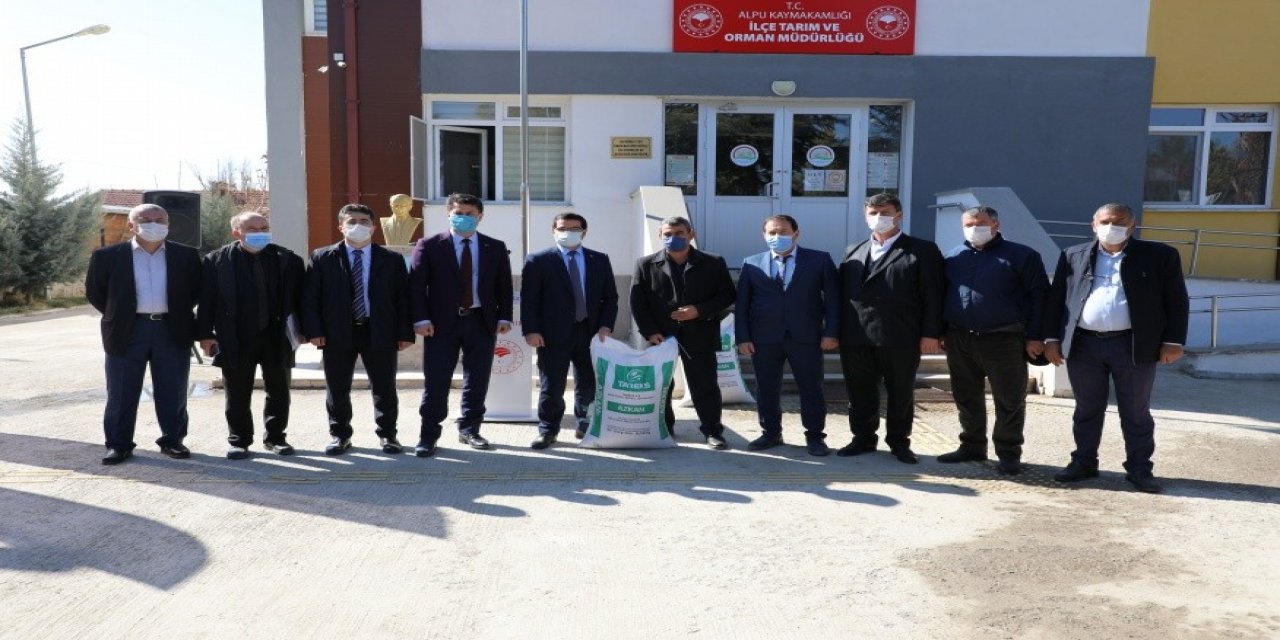 Çiftçileri 36 Ton Sertifikalı Nohut Tohumu Dağıtımı Yapıldı