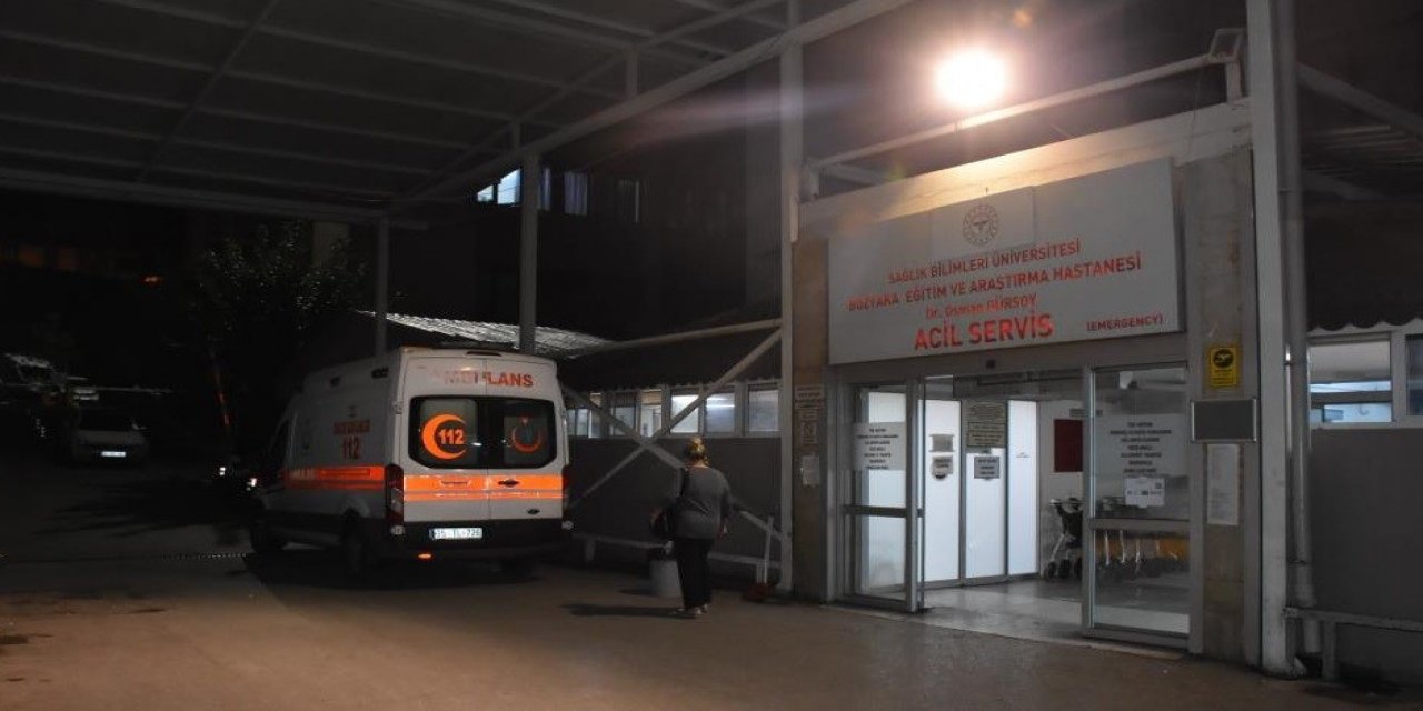 İ̇zmir’de Oğul Dehşeti: Babasını Defalarca Bıçakladı
