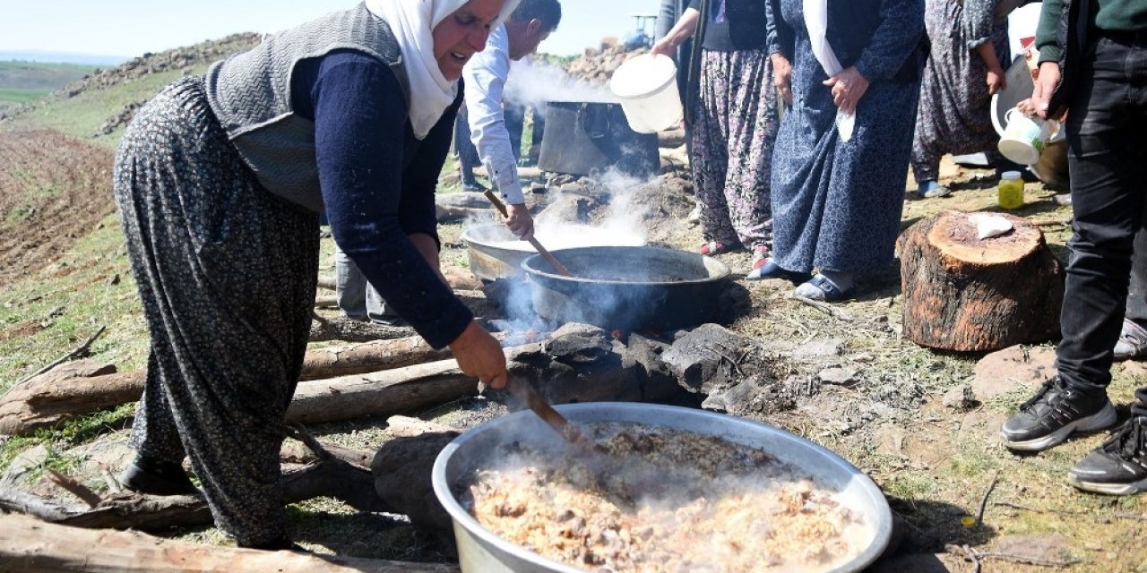 Siverek’te Vatandaşlar Yağmur Duasına Çıktı