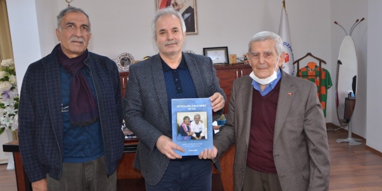 Prof. Dr. Saygılı, “güzellikler Dolu 42 Yıl" Kitabı İle Gençlere Hoşgörüyü Anlattı