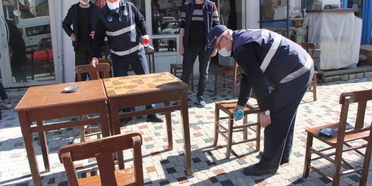 Hisarcık’ta İş Yerlerine Covıd-19 Oturma Planı İşareti Çizimi