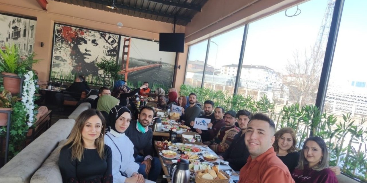 Uci̇m Ağrı Gönüllüleri Bir Araya Geldi