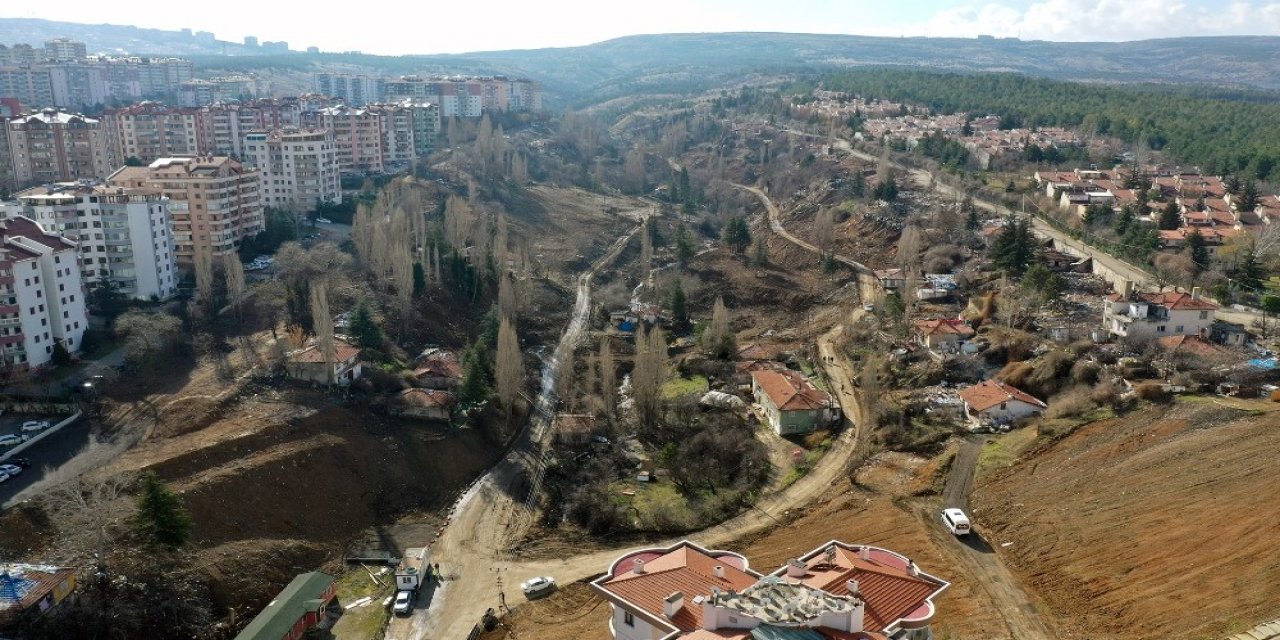 Şirindere Mevkiindeki Atıklarla Mücadele Devam Ediyor