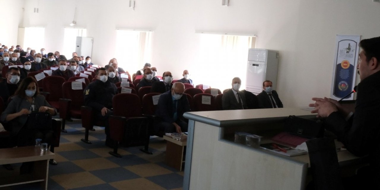 Mut’ta Afad Tarafından Eğitim Toplantısı Düzenledi