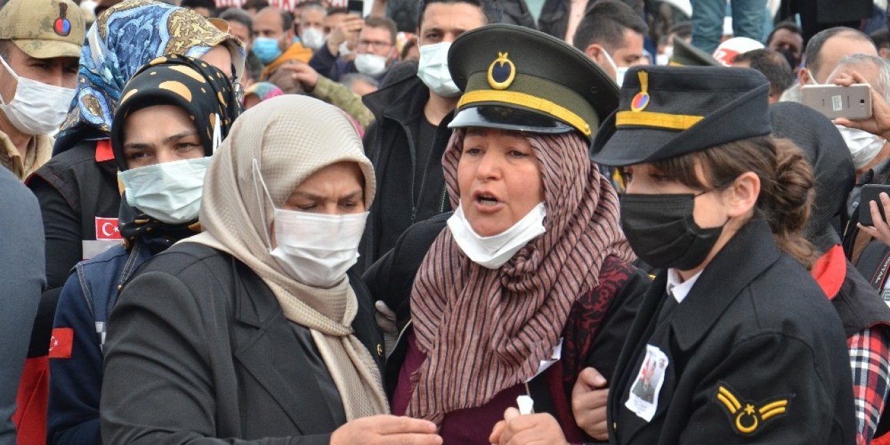 Kahramanmaraşlı Şehit Astsubay Afşin’de Son Yolculuğuna Uğurlandı
