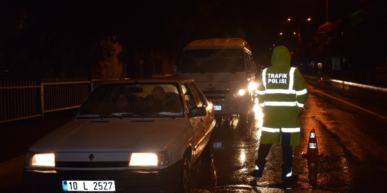 32 Saatlik Yasak Balıkesir’de Başladı