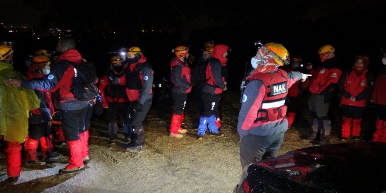 Bursa’da Kayıp Alarmı...35 Saattir Haber Alınamayan Genç Aranıyor