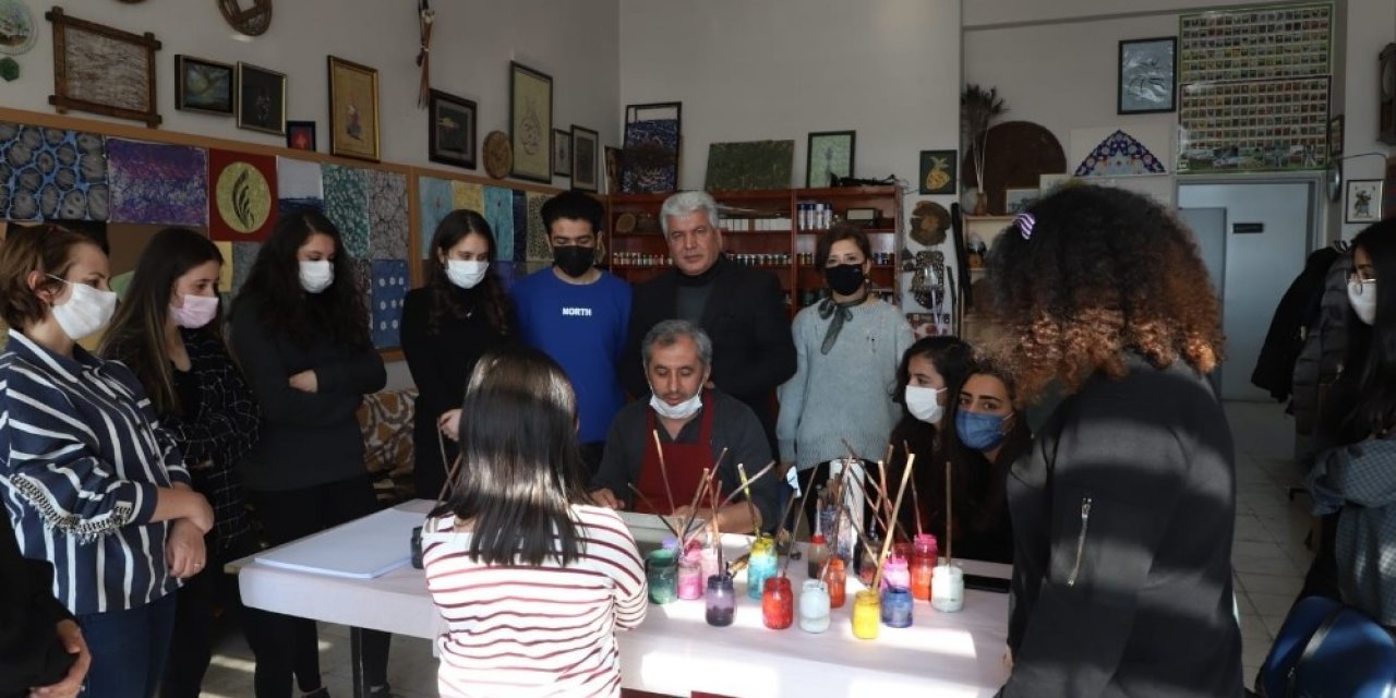 Yakutiye Anadolu Lisesi’nden Etwinning Projesi