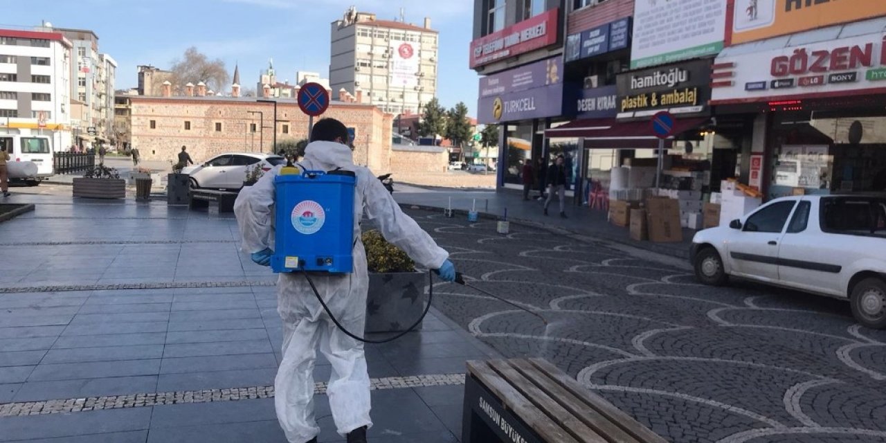 İ̇lkadım’ın Dört Bir Yanı Dezenfekte Ediliyor