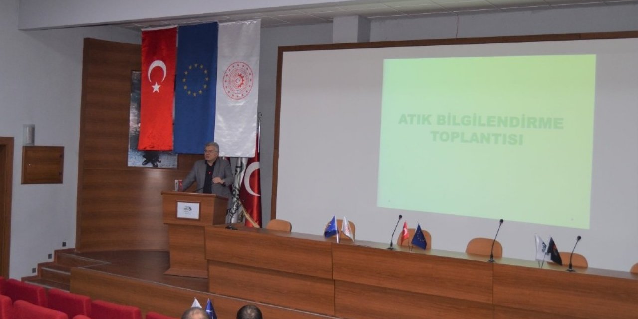Uşak’ta Katı Atık Sorunu Konuşuldu