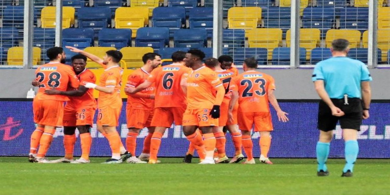 Başakşehir’de 10 Maçlık Galibiyet Hasreti Sona Erdi