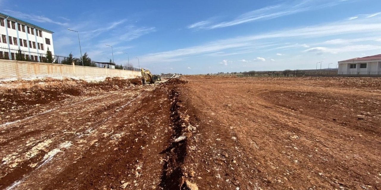 Eğil’de Yapılacak Olan Stadyumunda Çalışmalar Devam Ediyor
