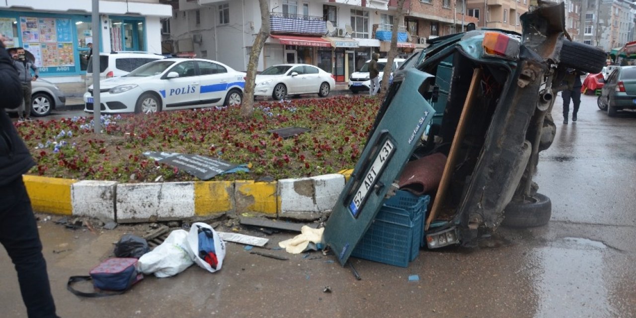 Önce Kaza Yaptı, Sonra Kaçtı