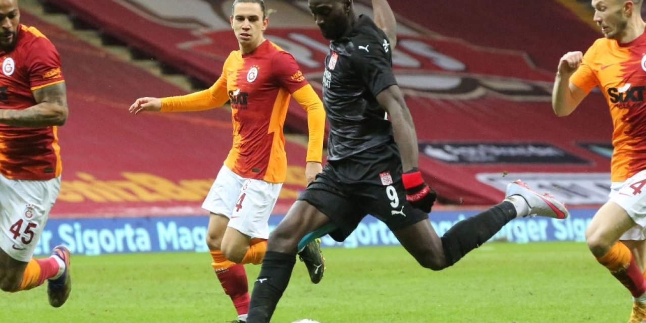 Mustapha Yatabare Cezalı Duruma Düştü