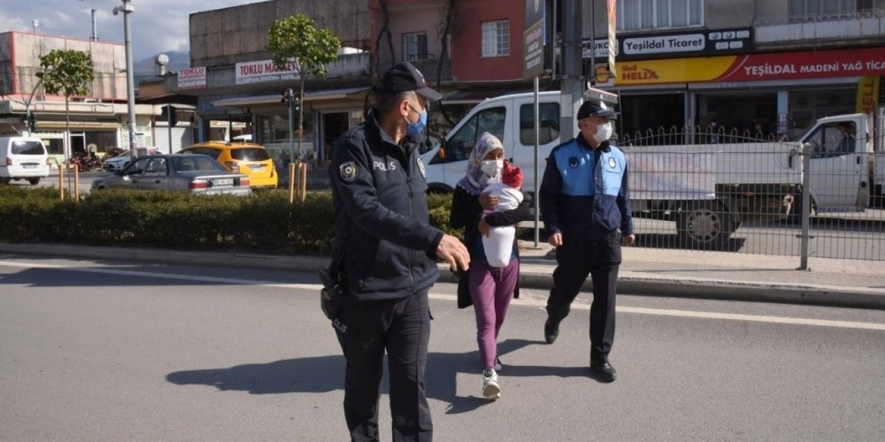 Dilenciler Kaçtı Zabıtalar Kovaladı