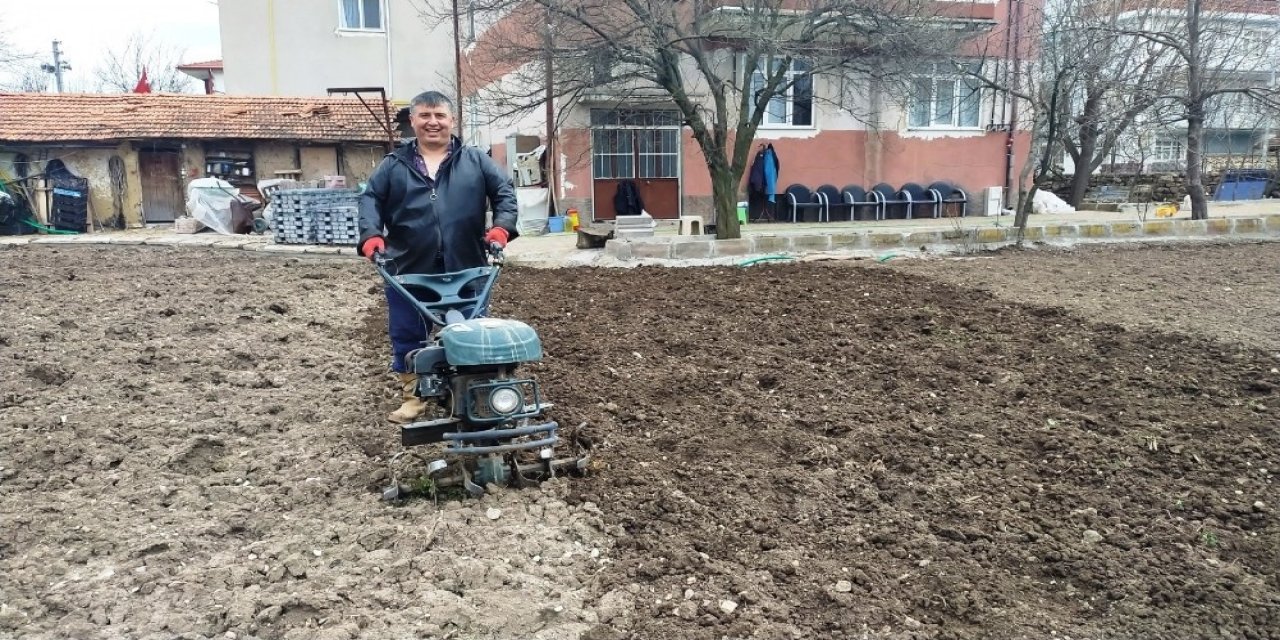 Hisarcık’ta Motorlu Çapa Makineleri Yaygınlaştı