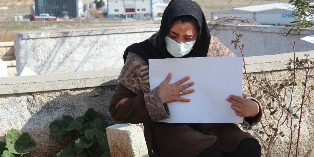 Feray Şahin Mezarı Başında Anıldı