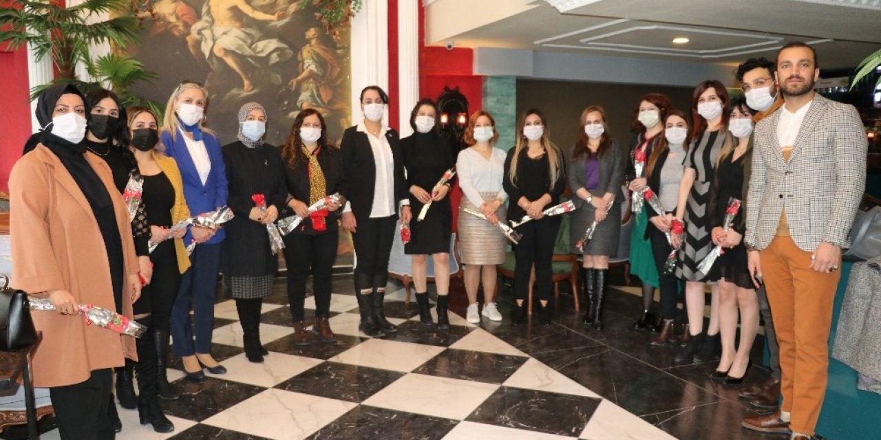 Rönesans, Farklı Sektörlerdeki Kadınları Ağırladı