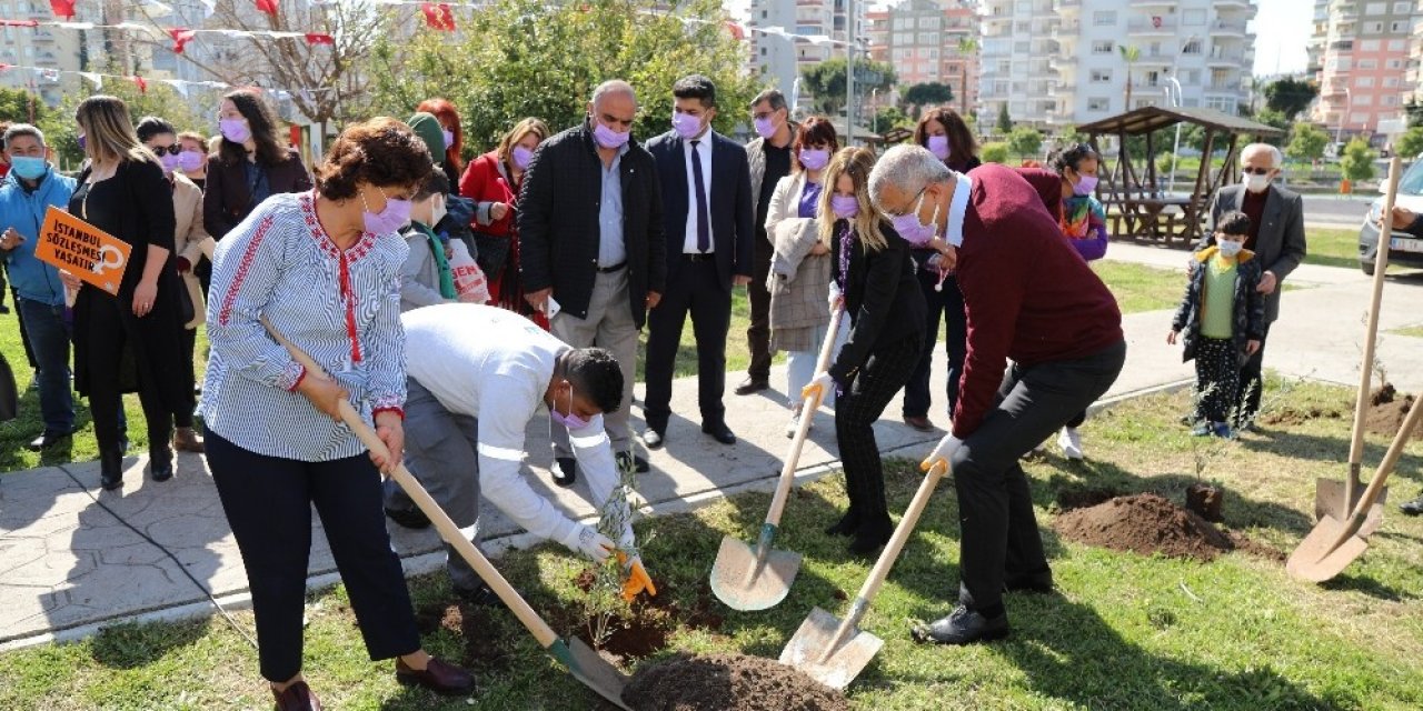 Mezitli’de Kürsü Kadınların