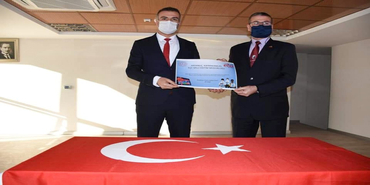 Ardanuç’tan Başkan Erdem’e Tablet Teşekkürü