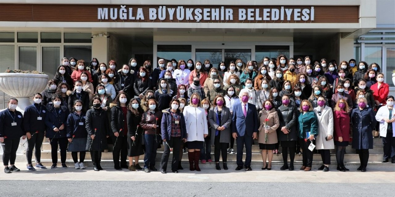 Büyükşehir’de Gün Kadınların