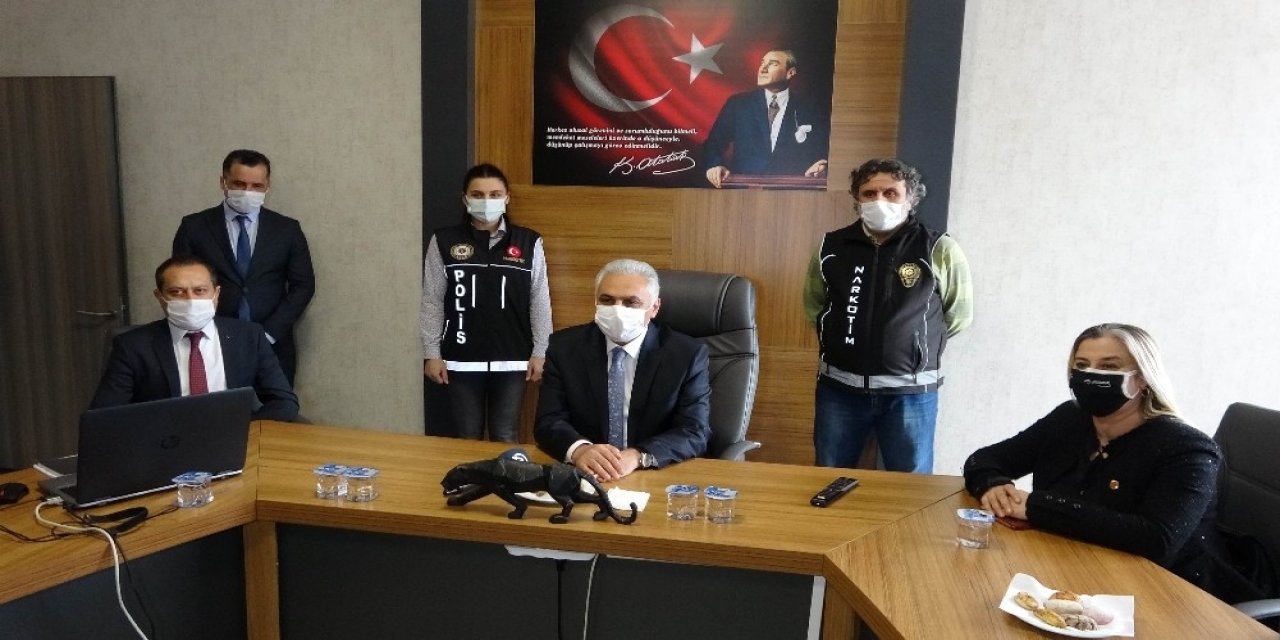 En İ̇yi Narkotik Polisi Anne Projesi