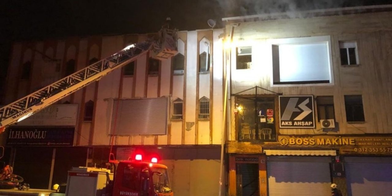 Ankara’da Mobilya Atölyesinde Yangın Çıktı