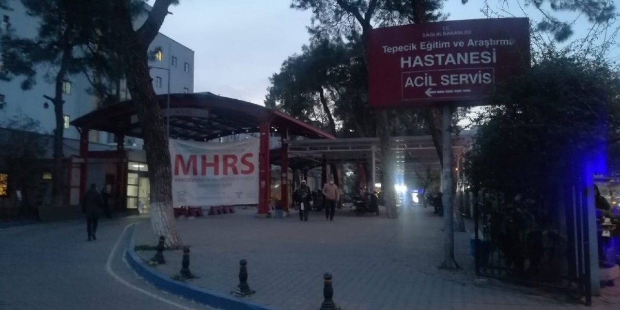 İ̇zmir’de Bıçaklı Kavga: 1 Yaralı
