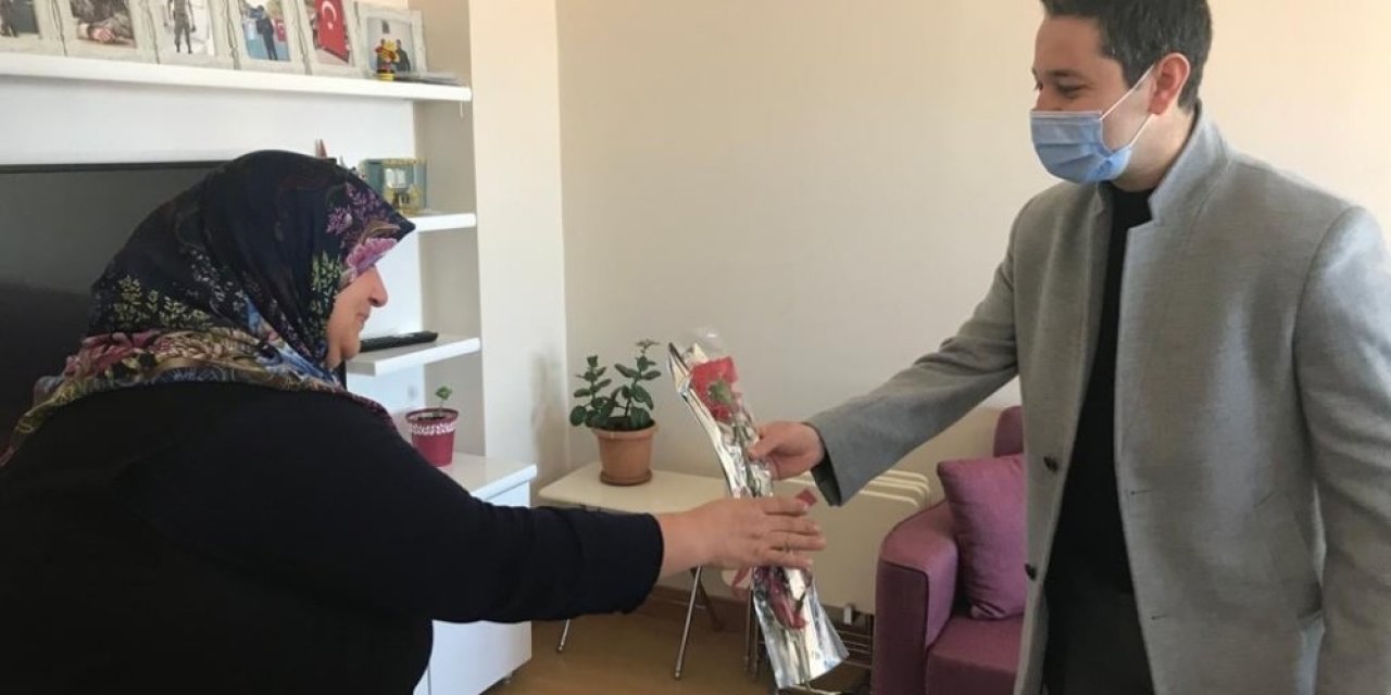 Altıntaş’ta Şehit Aileleri Ziyaret Edildi