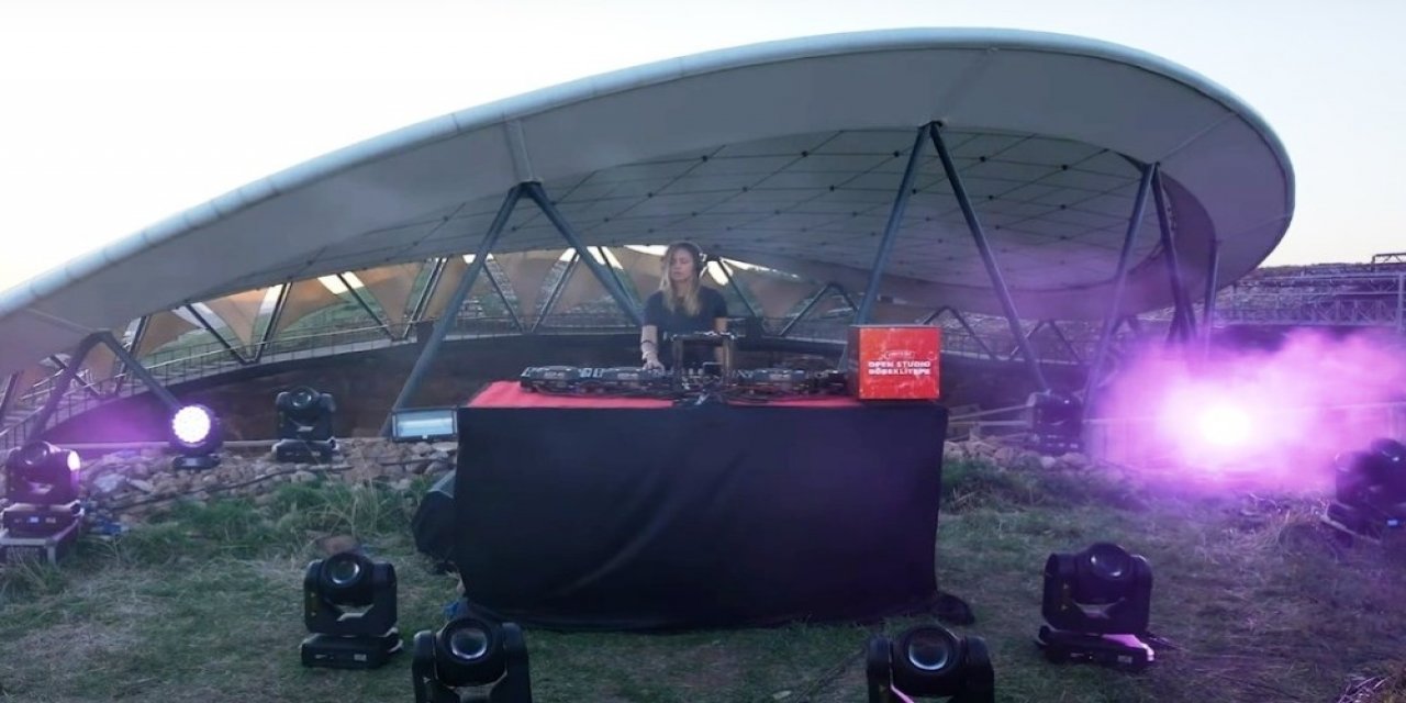 İ̇talyan Dj’in Göbeklitepe’de Sahne Alması Tepkiye Neden Oldu