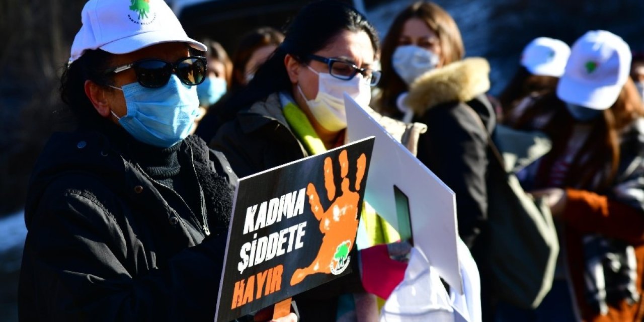 Mamaklı Kadınlar 8 Mart İçin Yürüdü