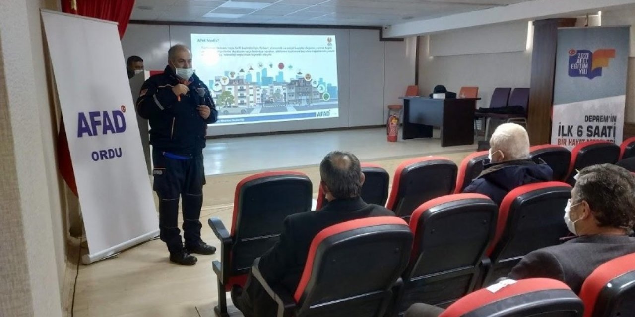 Ordu Muhtarlara Afet Bilinci Eğitimi