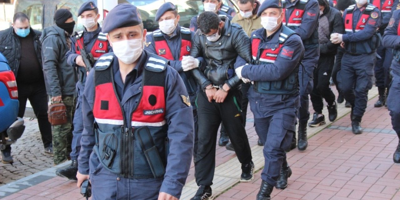 5 Deaş Şüphelisinden 4’ü Serbest Bırakıldı