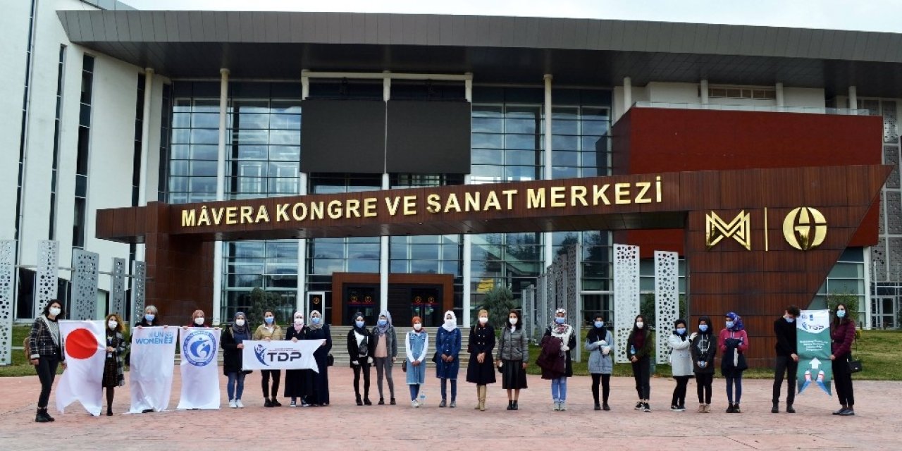 Gençlerden Gaün’e Dünya Kadınlar Günü Ziyareti