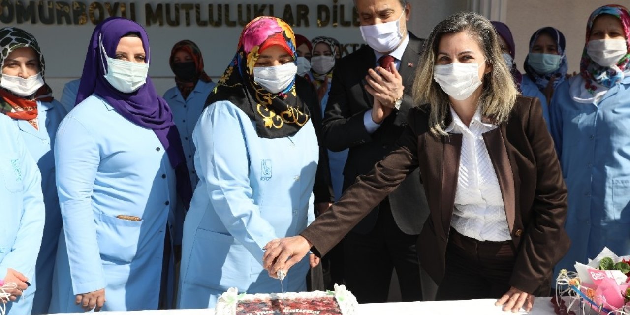 Toplum Kadınlarla Şekilleniyor