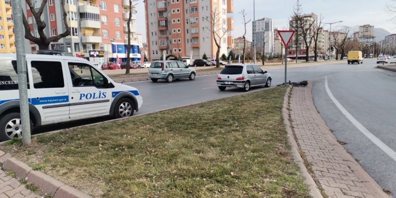 Aracın Çarptığı Bisiklet Sürücüsü Ağır Yaralandı