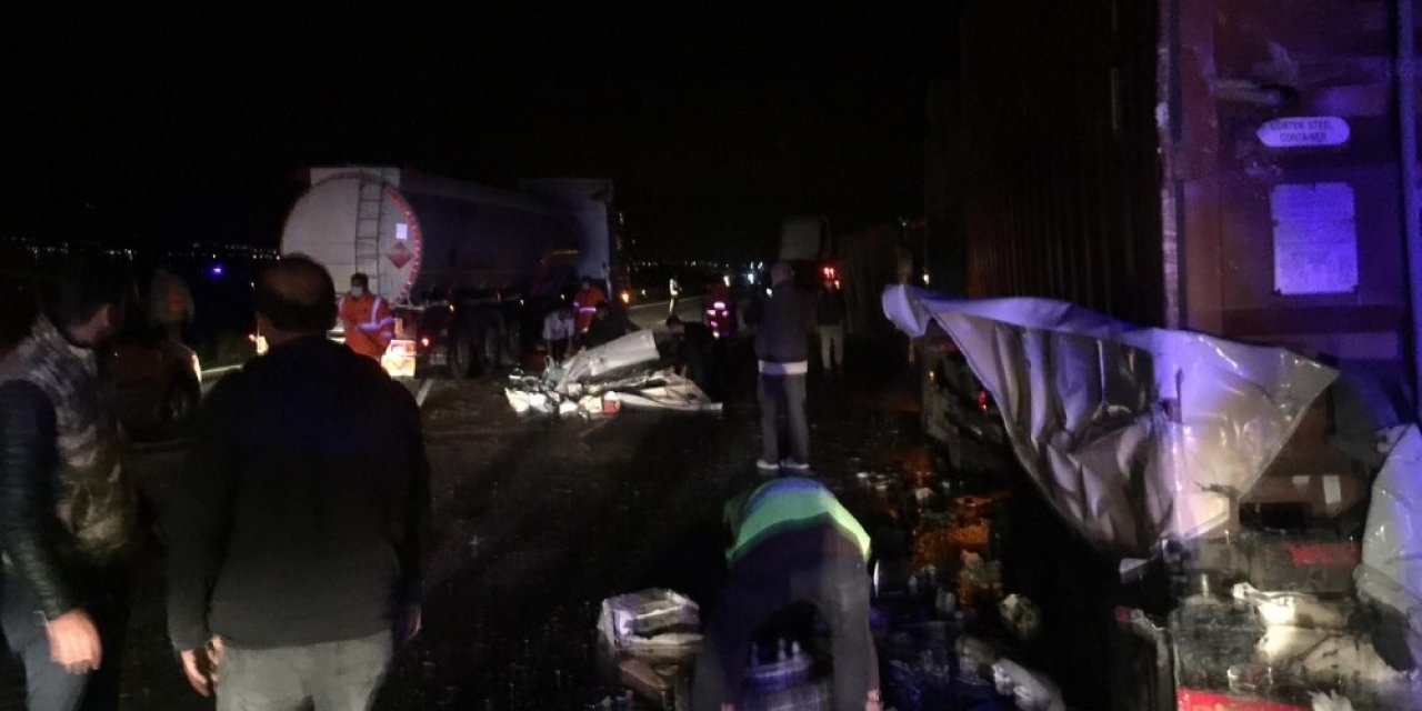 Osmaniye’de Zincirleme Trafik Kazası 1 Ölü, 4 Yaralı