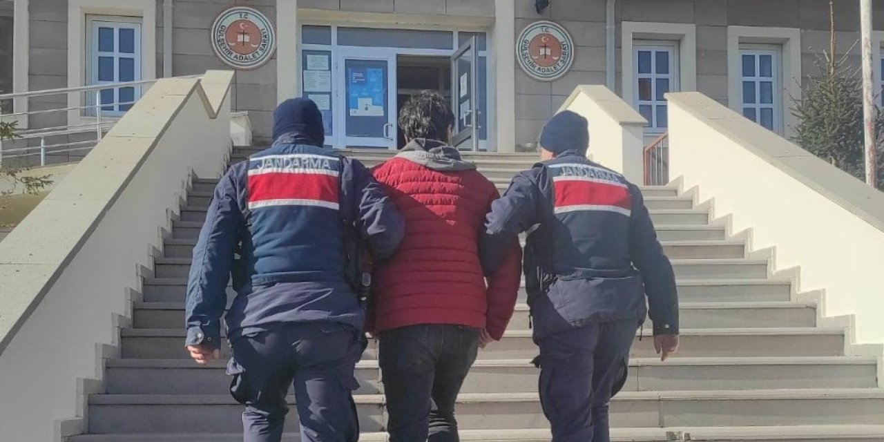 Nevşehir’de 3 Yıl 1 Ay Hapis Cezası İle Aranan Şahıs Tutuklandı