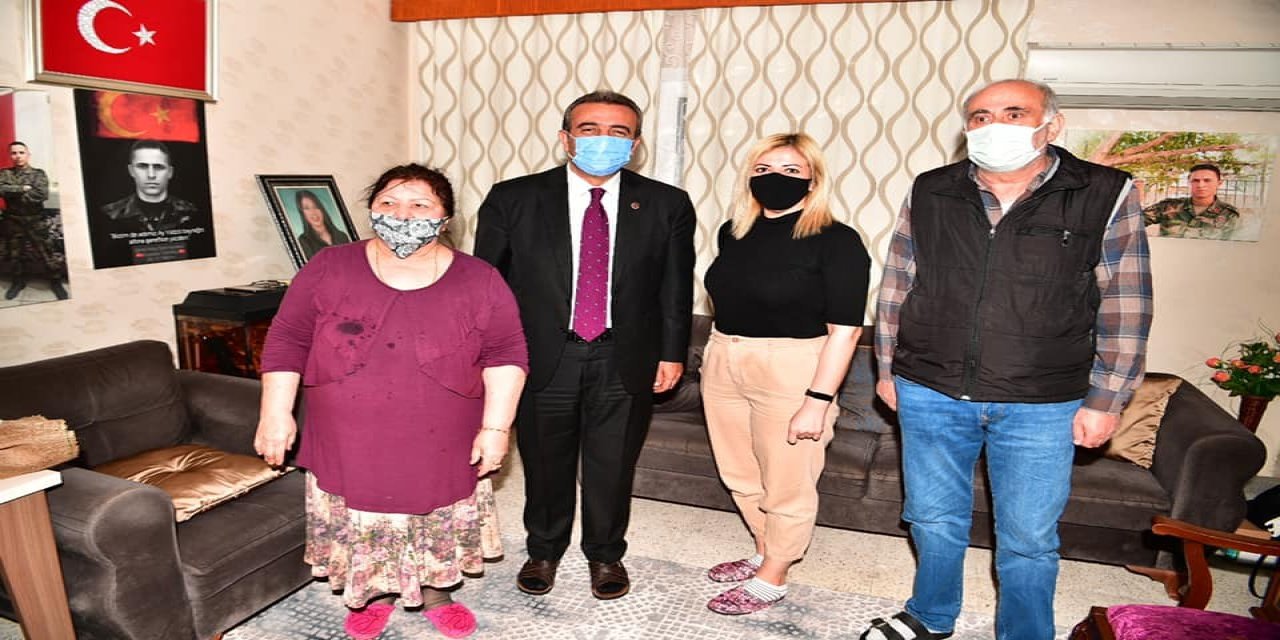 Çetin: "tüm Şehit Anneleri Adına Elinizi Öpmeye Geldim"