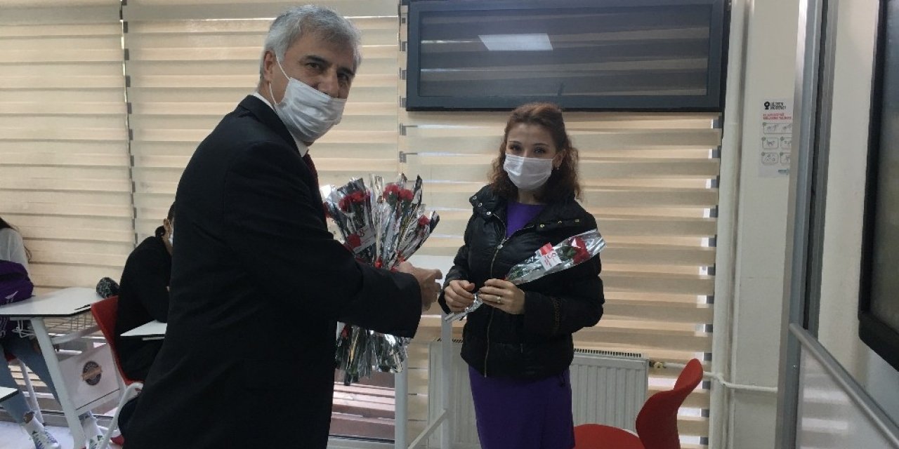 Öğretmenlerden 8 Mart Dünya Emekçi Kadınlar Gününe Özel Fotoğraf Sergisi