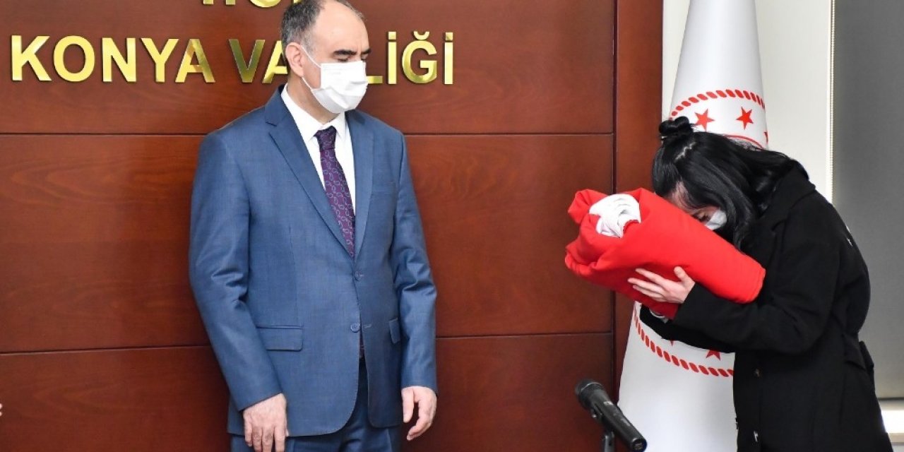 Şanlı Türk Bayrağı Konya’dan Çanakkale’ye Uğurlandı