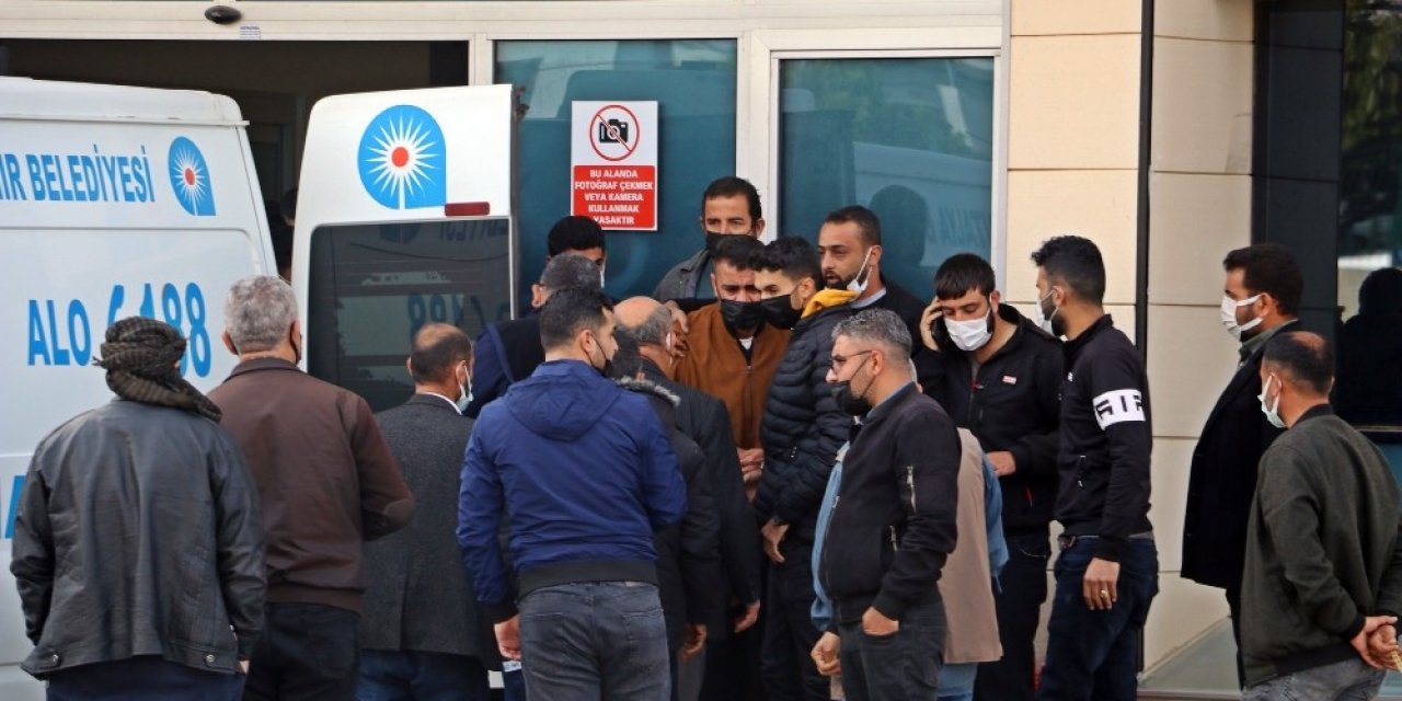 Salıncakta Boynuna İp Dolanarak Ölen Küçük Melek’in Cenazesi Ailesine Teslim Edildi