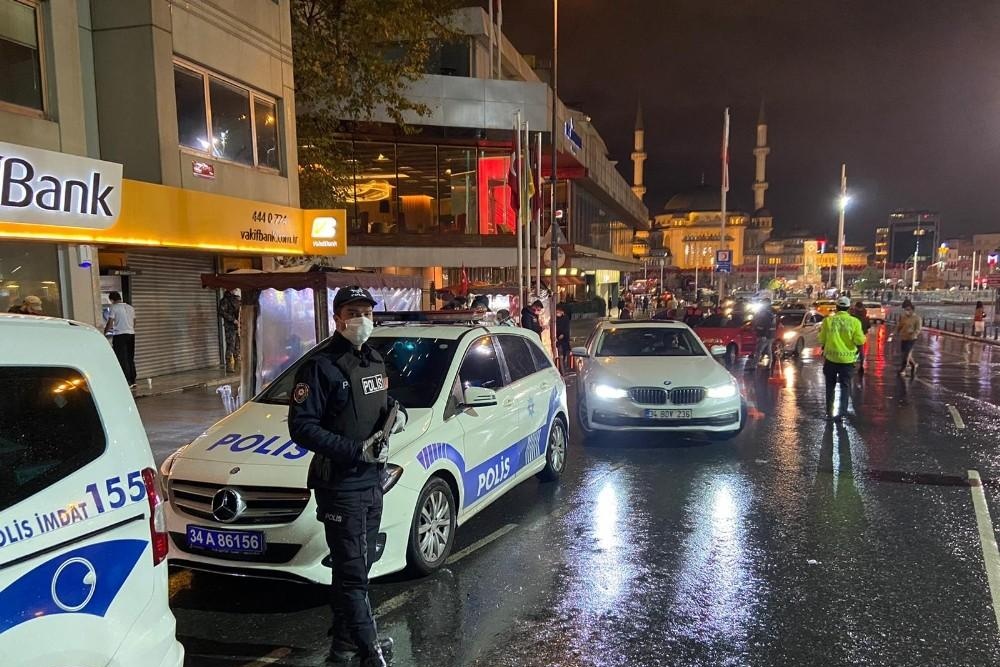 İstanbul’daki uygulamada 12 bin şahsın GBT’si tarandı, aranan 371 kişi yakalandı