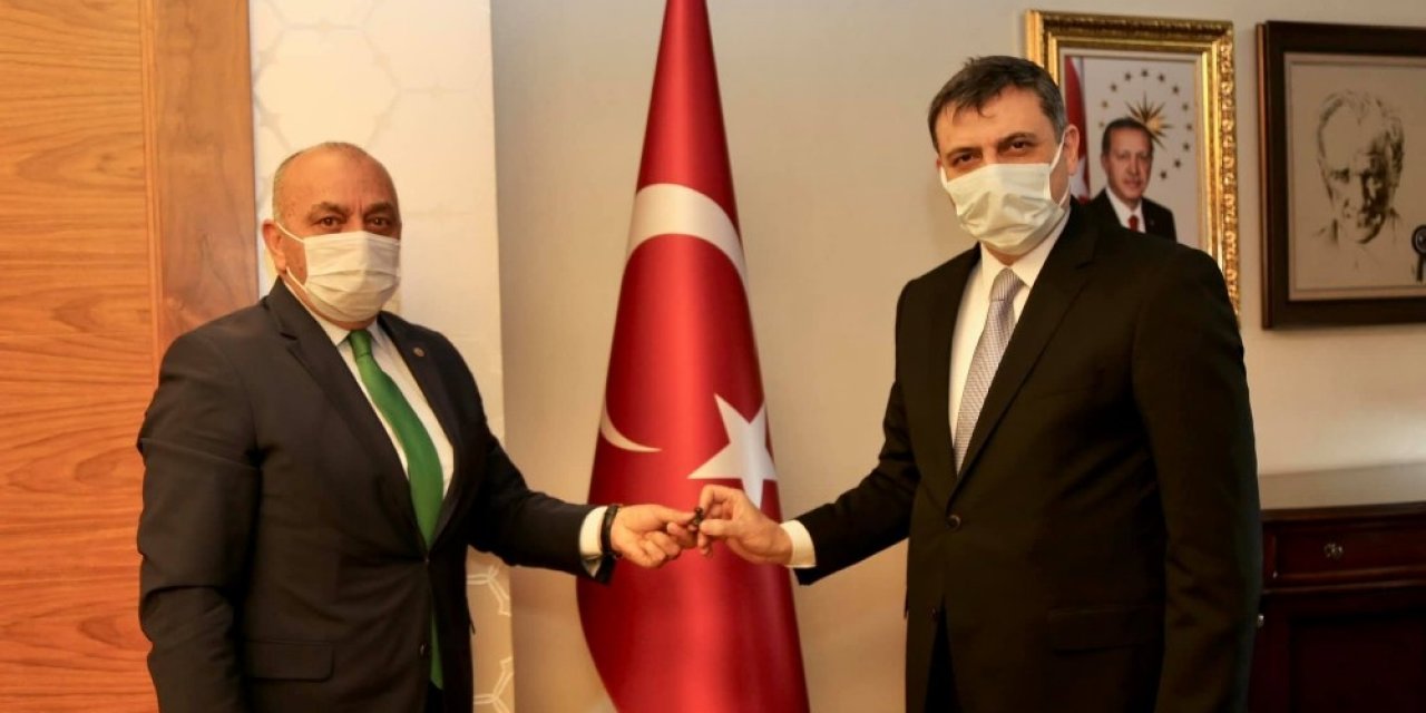 Tarlada Bulunan 3500 Yıllık Hitit Mührü Çorum Müzesi’ne Kazandırıldı